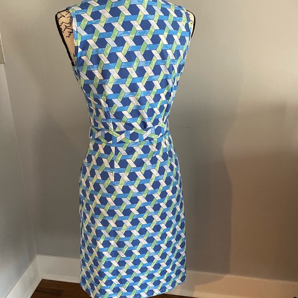 New WOT size Medium - Picture 2 of 3